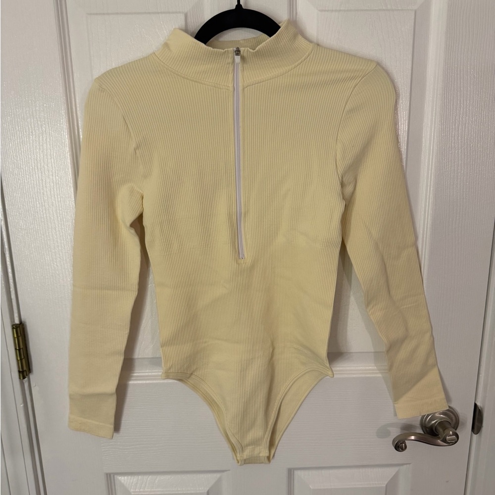 OQQ Cream Bodysuit with Zipper